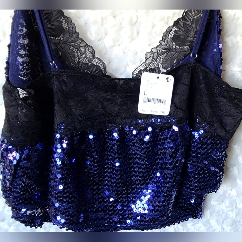 Free PEOPLE Right Rhythm Sequin Cropped Camisole Size Large - Picture 3 of 7